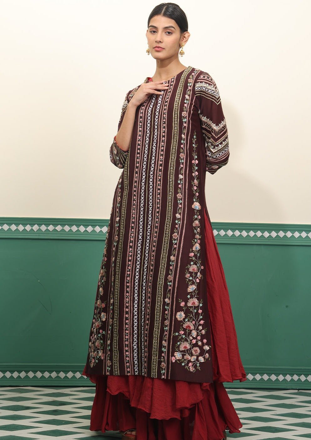 Straight fitted kurta with zardozi embroidery - samantchauhan Apparel & Accessories