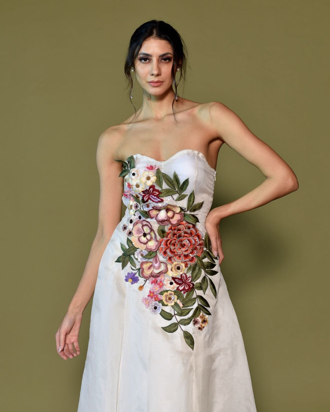 Strapless Ivory Gown with Side Floral Embroidery.