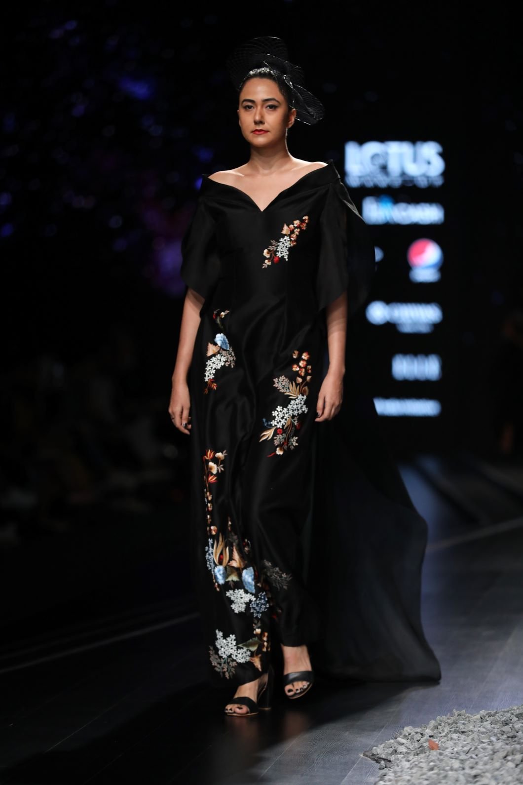 Sweet heart neck cape gown - samantchauhan