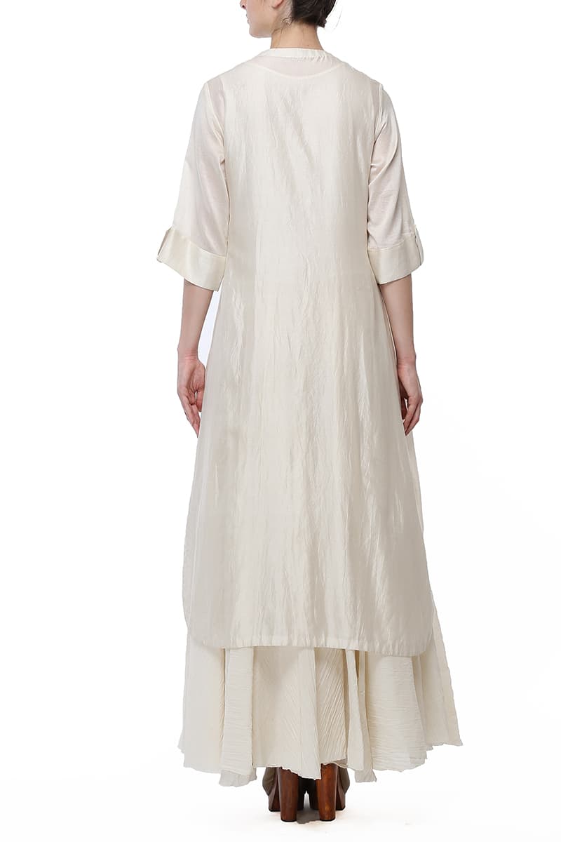 Front-opening Embroidered Kurta & Inner