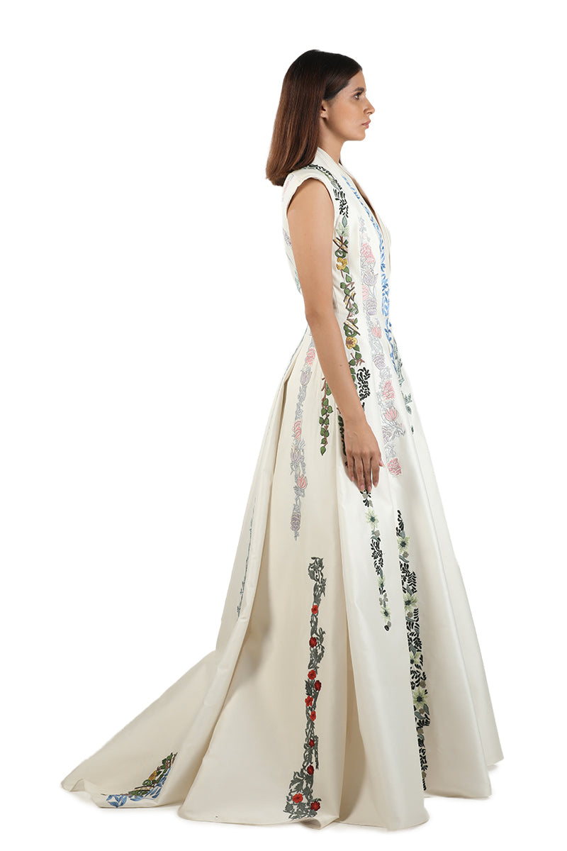 Lapel Collar Embroidered Gown