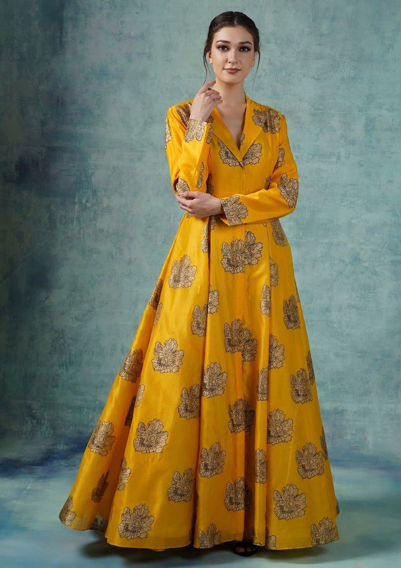 A collared neck cotton silk gown – Samant Chauhan