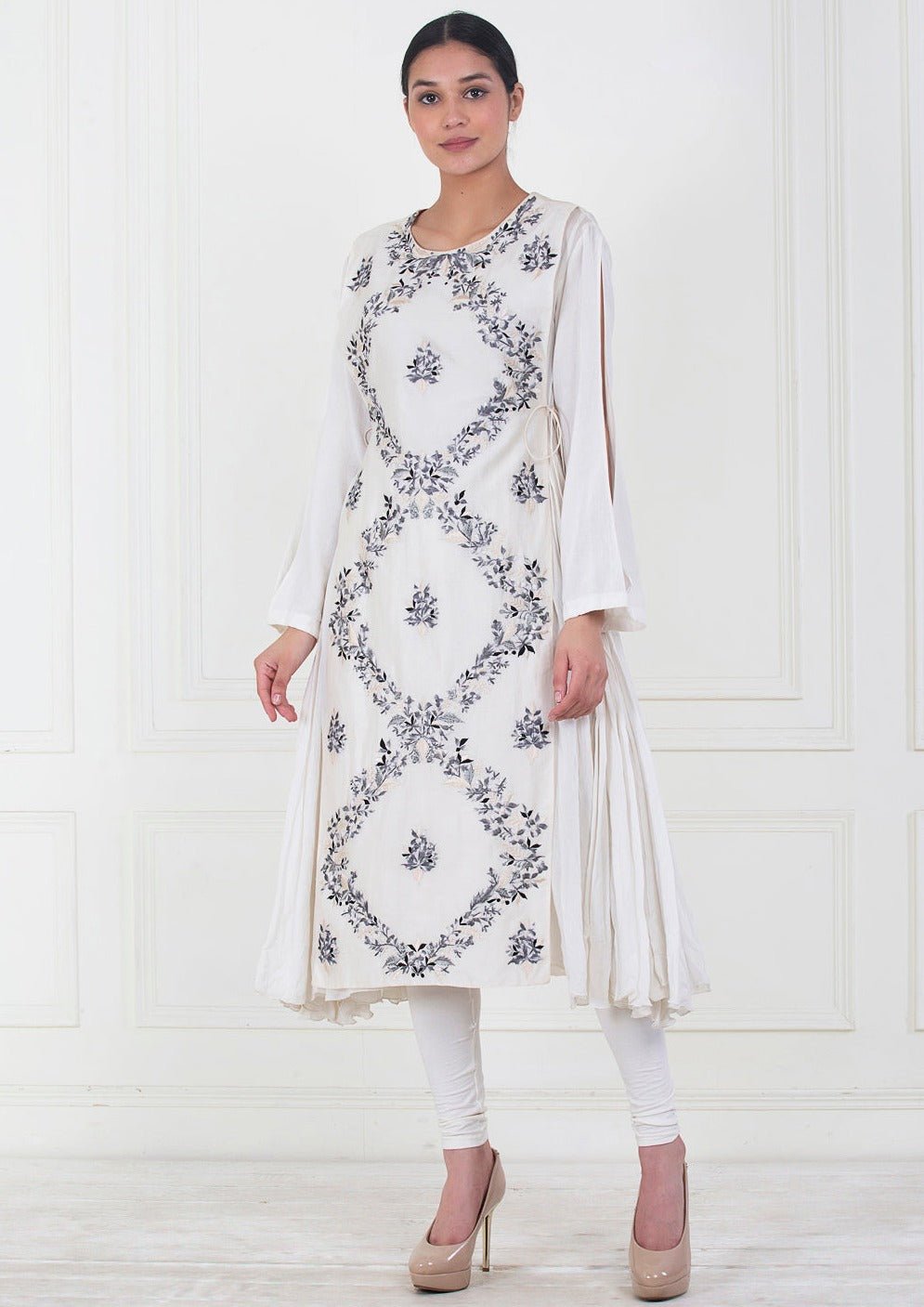 A cotton anarkali kurta with embroidered - samantchauhan Apparel & Accessories