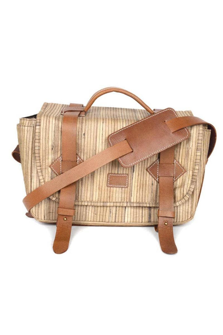 Camera Shoulder Bag - samantchauhan