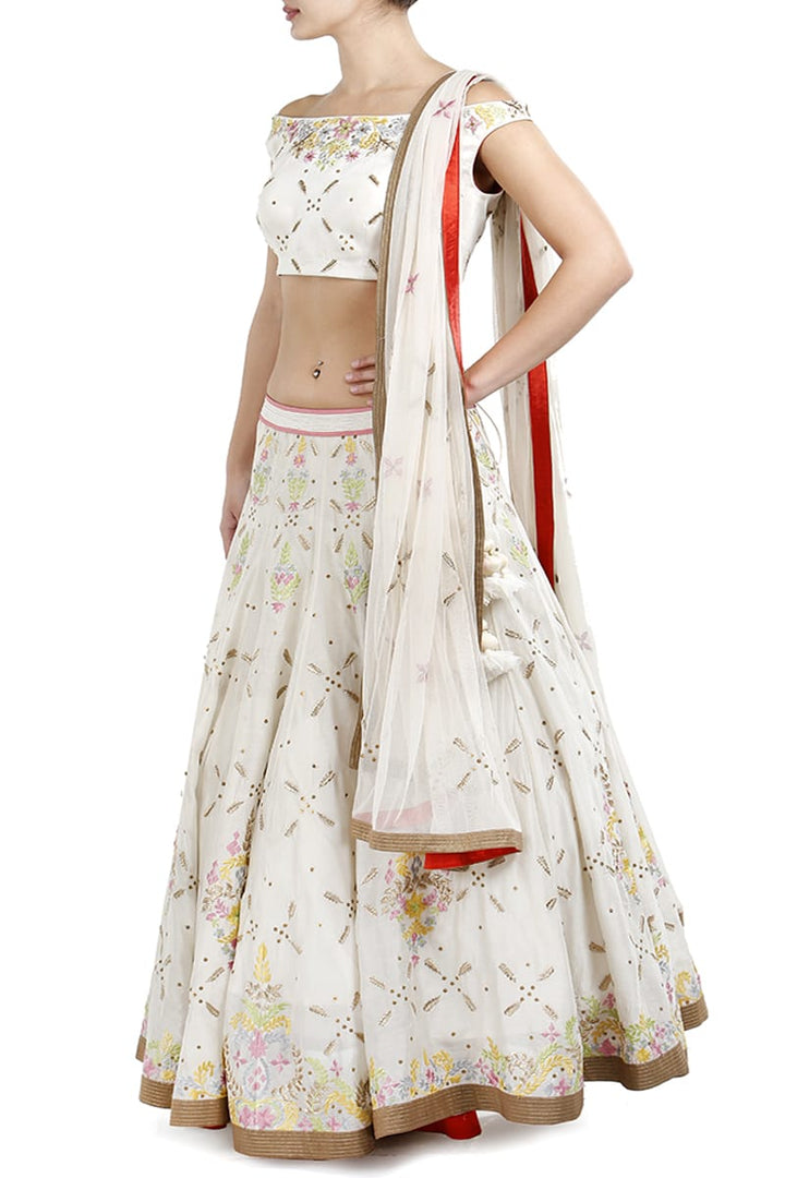 Embroidered Lehenga set - samantchauhan
