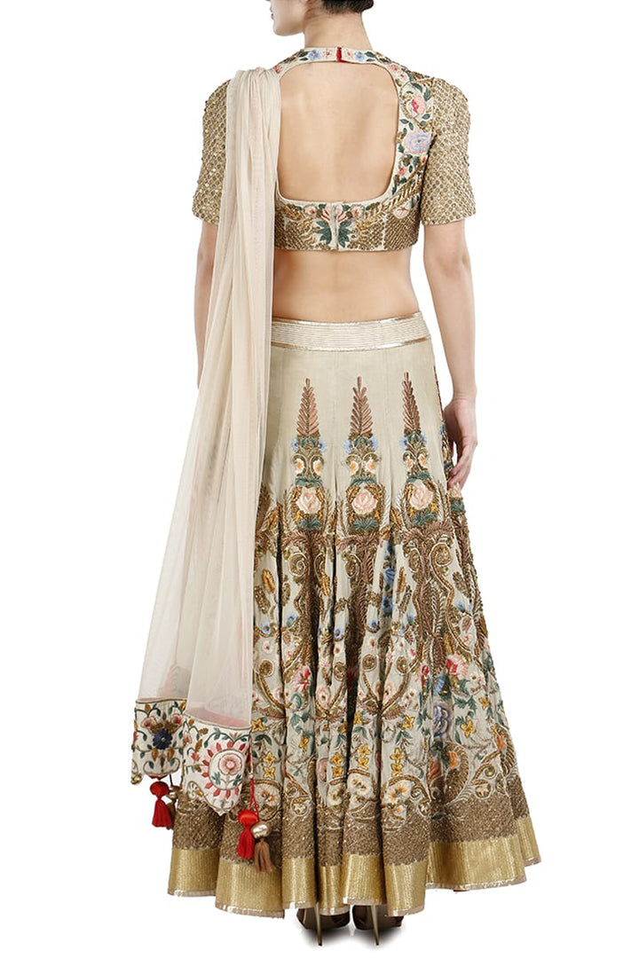 Embroidered Lehenga set - samantchauhan