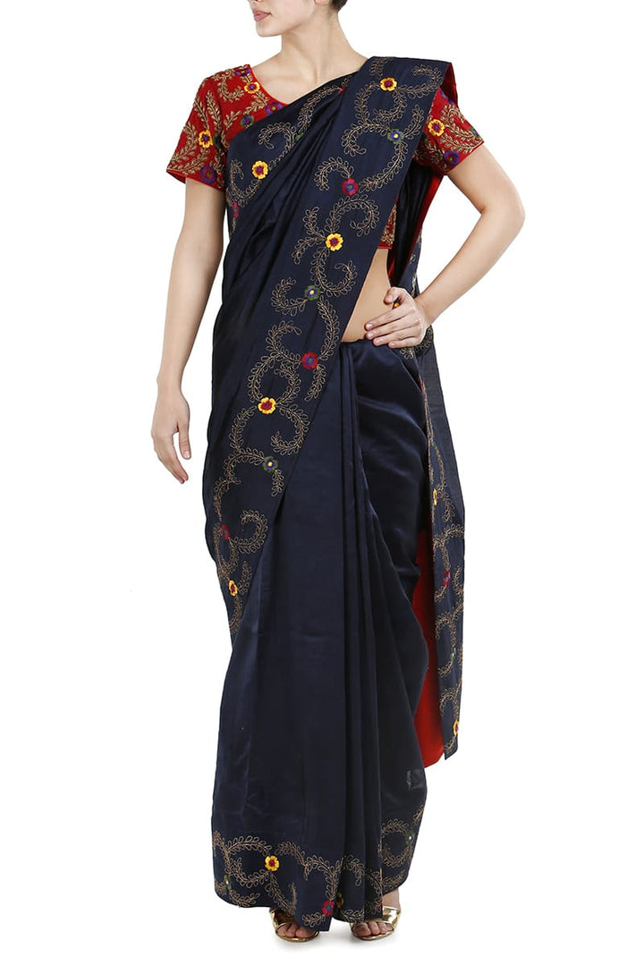 Embroidereed Saree &amp; Blouse Set - samantchauhan