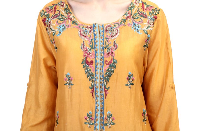 Floral Embroidered Straight Kurta - samantchauhan