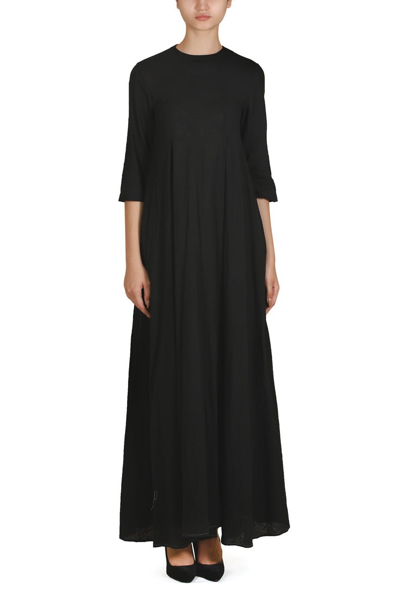 Inverted - Pleats Long Dress - samantchauhan