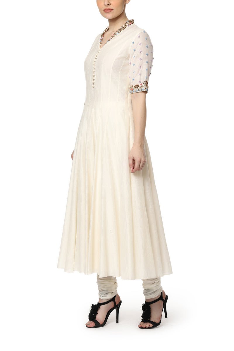 Kurta with Sleeve and Neck Detailing - samantchauhan