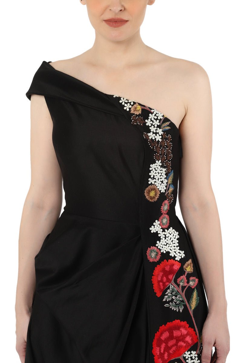One shoulder gown - samantchauhan