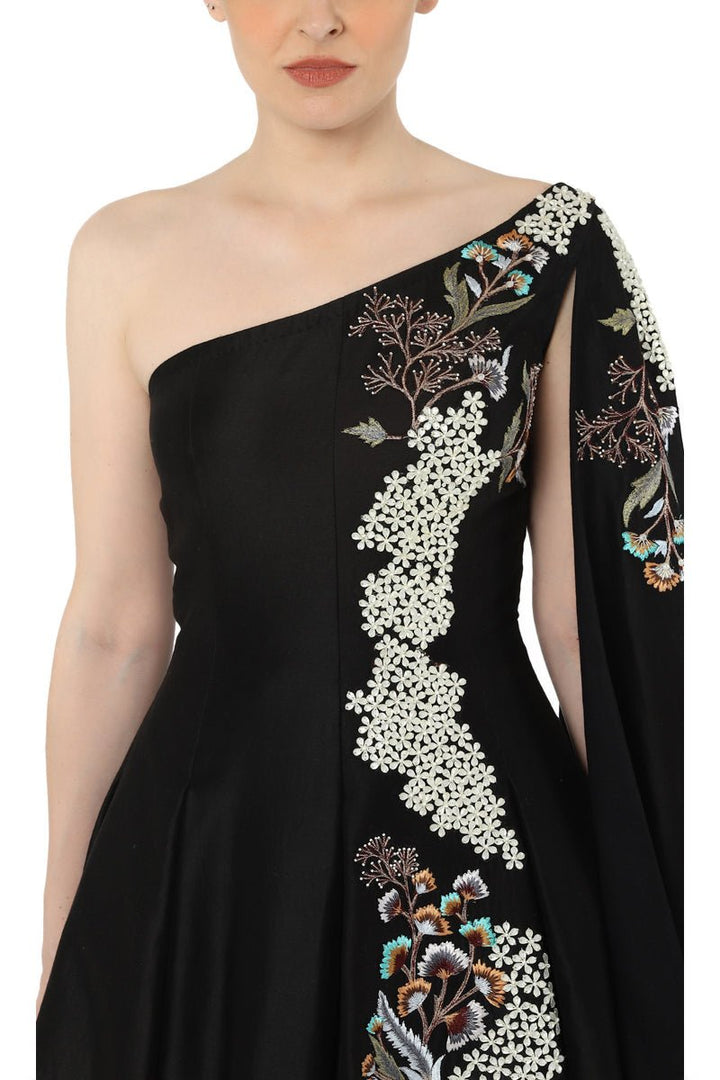 ONE SHOULDER GOWN - samantchauhan