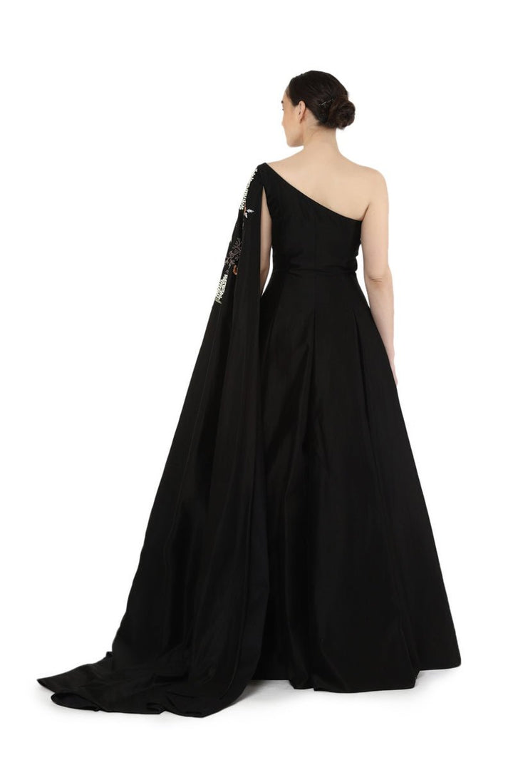 ONE SHOULDER GOWN - samantchauhan