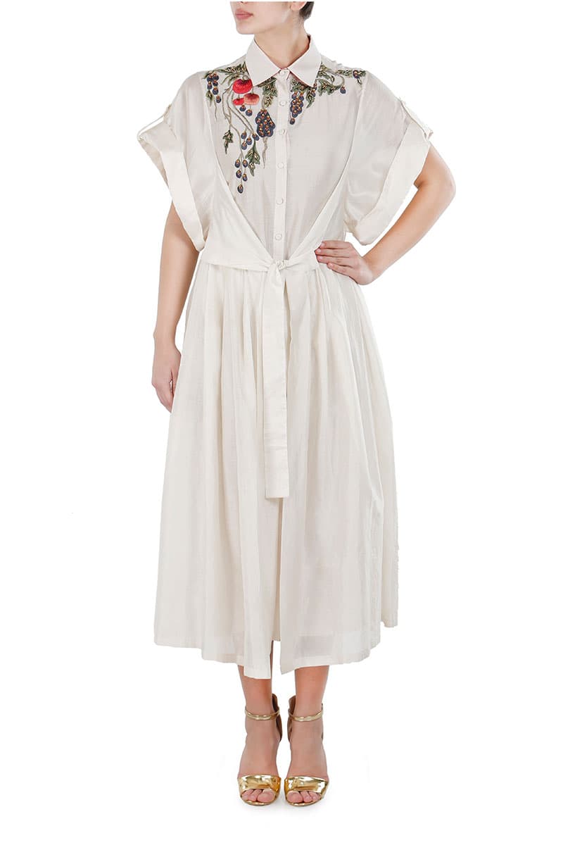 samant chauhan embroidered shirt dress Tie-Up L / Ivory Polyester Blend White shirt dress featuring Hexagon Organic Cotton T-Shirt Size:VIIIL
