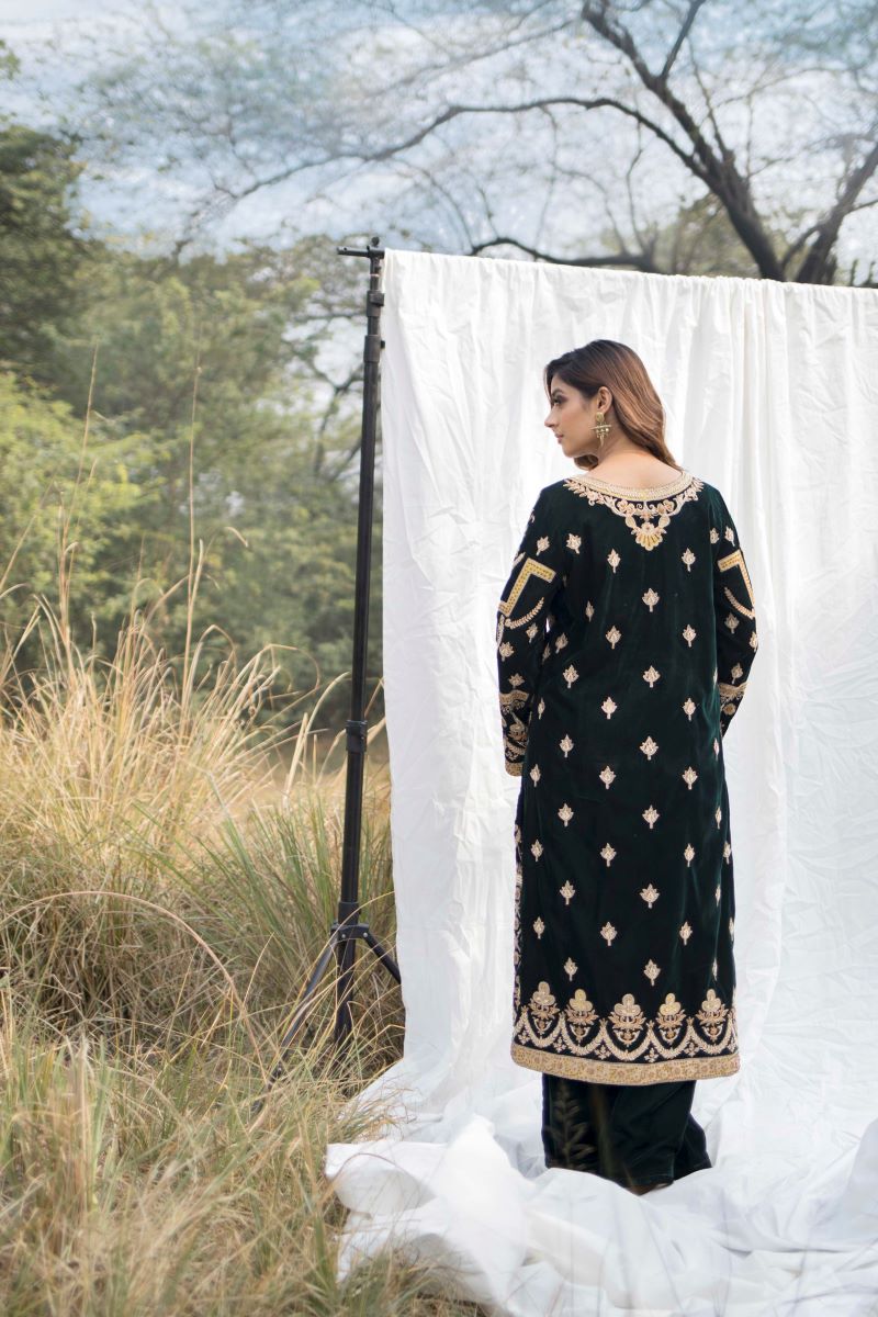 Velvet suit set adorned with zari and appliqué work and paired with organza Dupatta - samantchauhan Apparel & Accessories