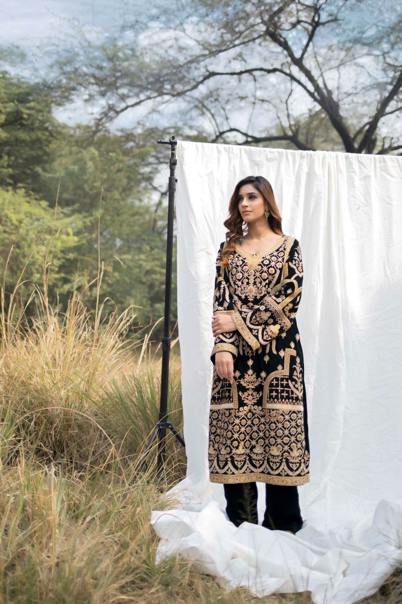 Velvet suit set adorned with zari and appliqué work and paired with organza Dupatta - samantchauhan Apparel & Accessories