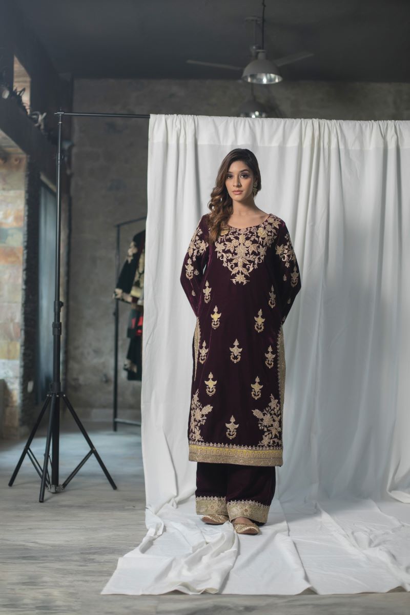 Velvet suit set adorned with zari and appliqué work and paired with organza Dupatta - samantchauhan Apparel & Accessories