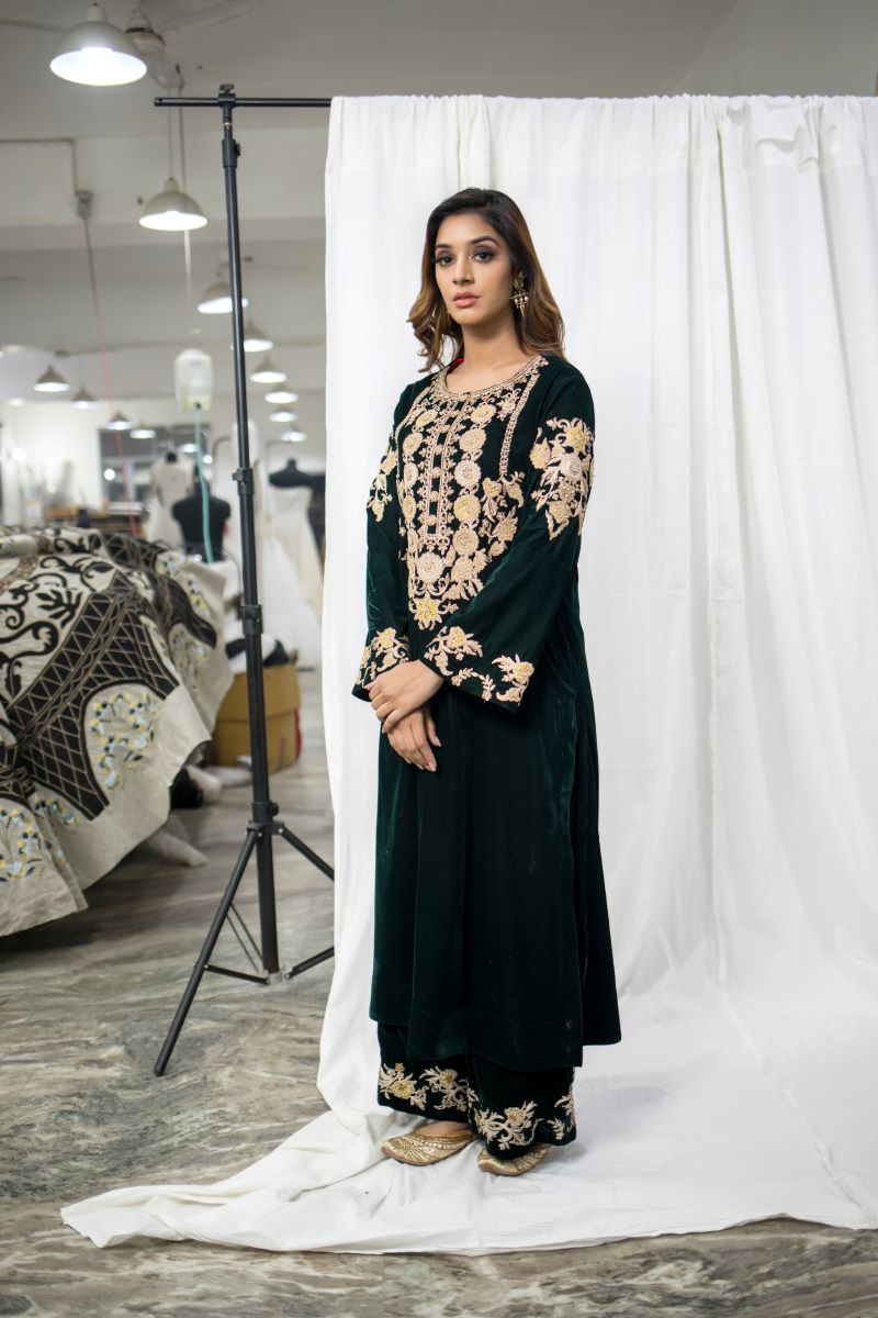 Velvet suit set adorned with zari and appliqué work and paired with organza Dupatta - samantchauhan Apparel & Accessories